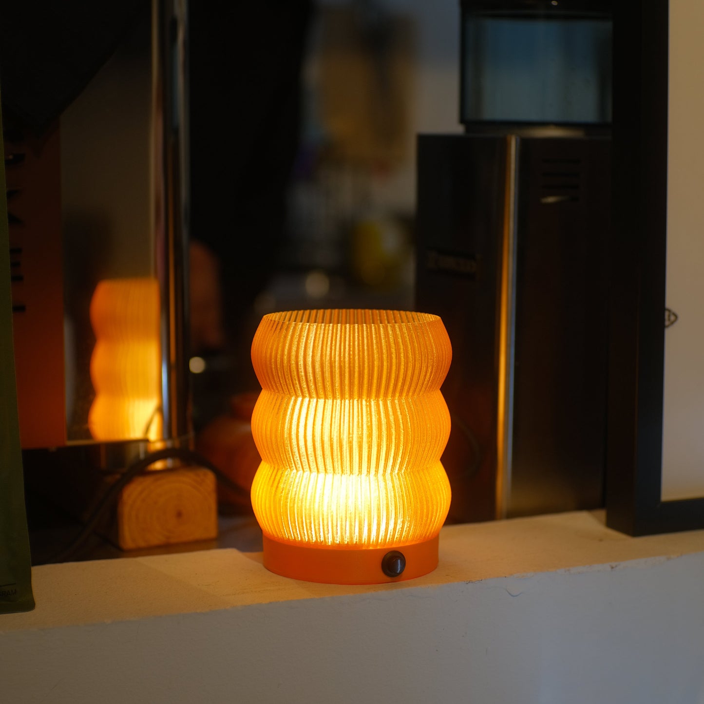 Amelie Mini Orange — Cordless & Dimmable